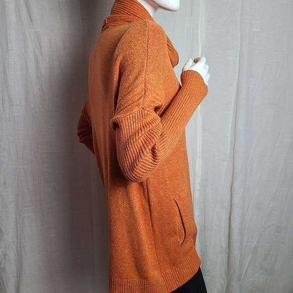 Cyrus Women's Burnt Orange Ribbed Long Sleeves Cowl Neck Pullover Knit Sweater - Picture 6 of 12